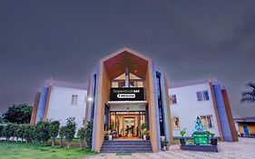 Super Townhouse Oak Rising Water Park Dharwad Formerly Rising Resorts And Spa